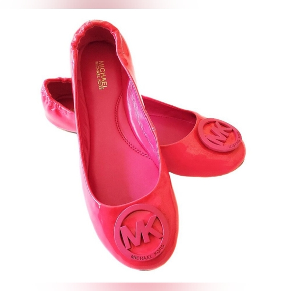 MICHAEL Michael Kors Lindsay flat shoes in hot pink - Picture 1 of 5